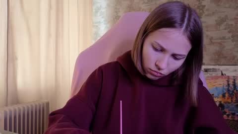 Snapshot of small_emma0 chatting on 04-17-26, 12:30 Emma online show from 04-17-26, 12:30