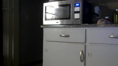 Snapshot of smalldickdjk chatting on 10-29-25, 08:38 smalldickdjk online show from 10-29-25, 08:38