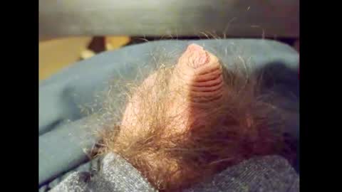 Small Hairy Uncut online show from 01-14-26, 08:42