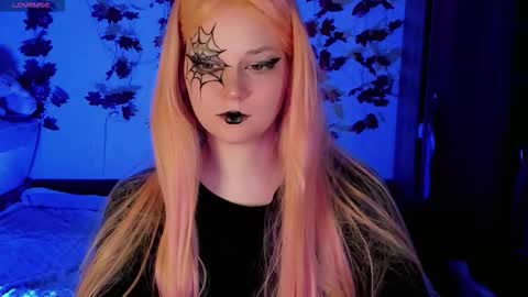 smallimpmeili online show from 10-19-25, 06:19