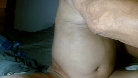 Snapshot of smallmalelass chatting on 01-05-25, 11:15 smallmalelass online show from 01-05-25, 11:15