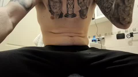 Snapshot of smallone8825 chatting on 01-25-25, 09:36 smallone8825 online show from 01-25-25, 09:36