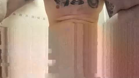 Snapshot of smallone8825 chatting on 02-20-25, 06:28 smallone8825 online show from 02-20-25, 06:28