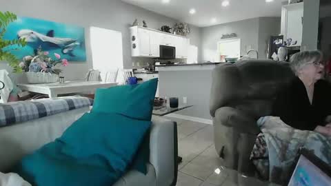 Daddy online show from 02-02-25, 10:17