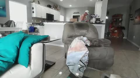 Daddy online show from 02-05-25, 02:05