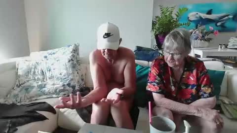 Daddy online show from 02-09-25, 04:40