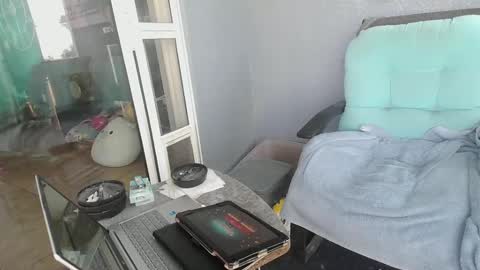 Daddy online show from 10-04-25, 01:53