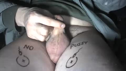 Snapshot of smallpenismwm chatting on 12-21-24, 03:14 pussyfree4eva online show from 12-21-24, 03:14