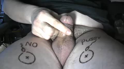 Snapshot of smallpenismwm chatting on 02-16-25, 09:27 pussyfree4eva online show from 02-16-25, 09:27