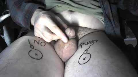 Snapshot of smallpenismwm chatting on 02-23-25, 09:26 pussyfree4eva online show from 02-23-25, 09:26