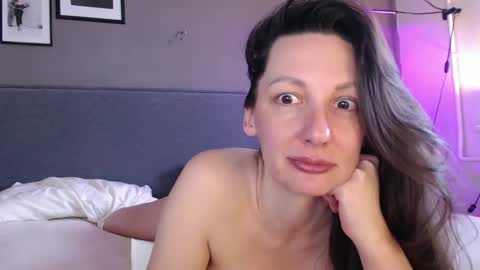 Anna no bbbbybybbabebyy just Anna. And dont call me mom please. online show from 02-28-25, 12:31