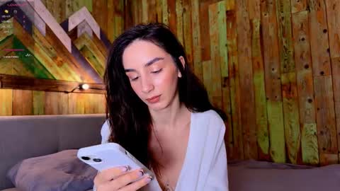 Elizabeth online show from 02-12-26, 02:17