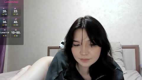 Snapshot of smartcoolgirl chatting on 10-27-25, 05:39 Jess online show from 10-27-25, 05:39