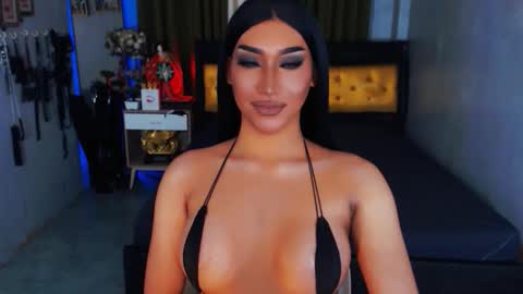 smasherqueen online show from 11-20-25, 10:15