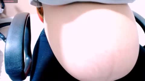 Snapshot of smeralda_24 chatting on 12-21-25, 02:41 smeralda_24 online show from 12-21-25, 02:41