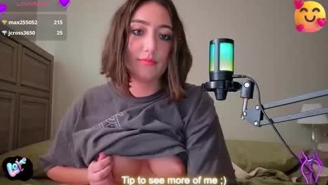 Snapshot of smexy_bun chatting on 10-21-25, 05:02 Smexy online show from 10-21-25, 05:02