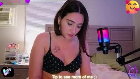 Snapshot of smexy_bun chatting on 11-09-25, 02:21 Smexy online show from 11-09-25, 02:21