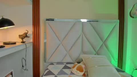 smile__1 online show from 03-08-25, 08:11