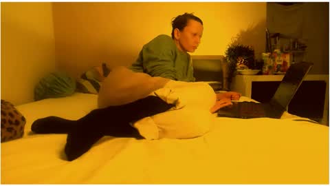 smile_dance_ online show from 02-15-25, 11:17