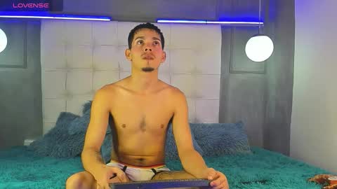 Snapshot of smile_kai_16 chatting on 12-04-25, 03:27 KAI online show from 12-04-25, 03:27