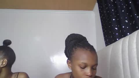 smiley luv1 online show from 03-03-26, 09:21