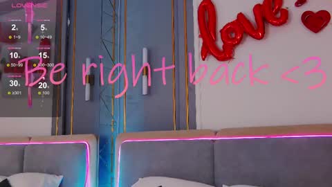 Mia online show from 02-19-25, 08:22