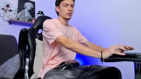 Snapshot of smitgrey chatting on 01-02-25, 08:24 SMIT online show from 01-02-25, 08:24