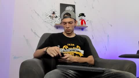 Snapshot of smitgrey chatting on 01-10-25, 08:37 SMIT online show from 01-10-25, 08:37