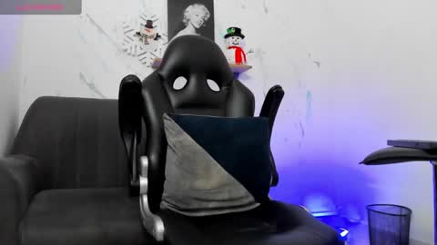 Snapshot of smitgrey chatting on 01-12-25, 10:54 SMIT online show from 01-12-25, 10:54