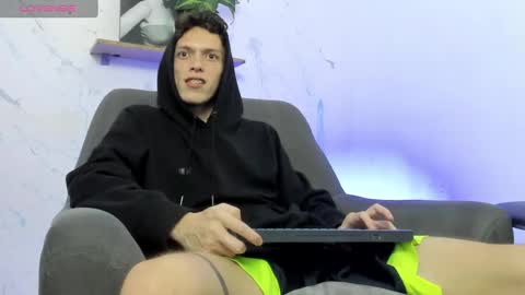 Snapshot of smitgrey chatting on 01-15-25, 02:27 SMIT online show from 01-15-25, 02:27