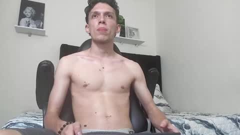 Snapshot of smitgrey chatting on 02-11-25, 06:19 SMIT online show from 02-11-25, 06:19