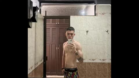 Snapshot of smitgrey chatting on 10-12-25, 11:04 SMIT online show from 10-12-25, 11:04