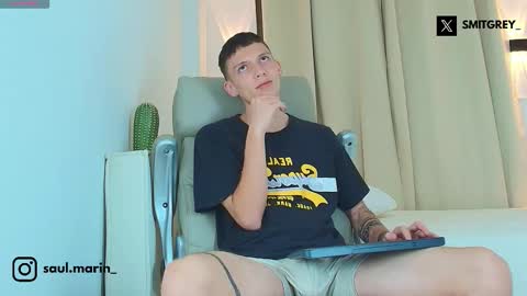 Snapshot of smitgrey chatting on 10-31-25, 08:10 SMIT online show from 10-31-25, 08:10