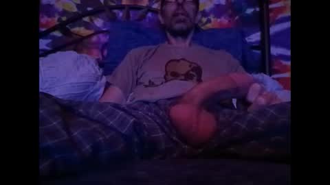 Snapshot of smkforme chatting on 09-24-25, 03:32 smoke-4-me online show from 09-24-25, 03:32