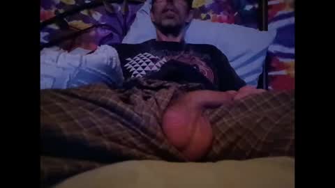 Snapshot of smkforme chatting on 10-16-25, 11:22 smoke-4-me online show from 10-16-25, 11:22