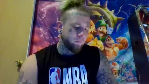 Snapshot of smokebluntafterblunt chatting on 12-19-25, 03:02 smoke online show from 12-19-25, 03:02