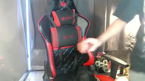 Amanda online show from 11-24-25, 12:43