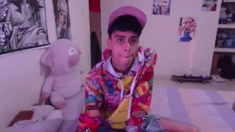 Snapshot of smoker00teddybear chatting on 12-07-24, 07:05 teddy online show from 12-07-24, 07:05