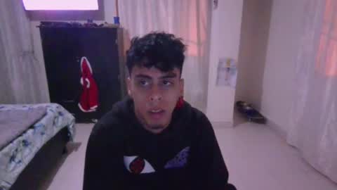 Snapshot of smoker00teddybear chatting on 12-21-24, 05:36 teddy online show from 12-21-24, 05:36