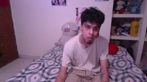 Snapshot of smoker00teddybear chatting on 01-25-25, 10:51 teddy online show from 01-25-25, 10:51