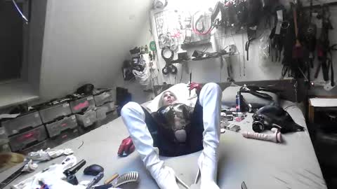 smokeslut365 online show from 03-04-25, 12:29