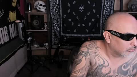 Smokey915 online show from 12-31-24, 04:27