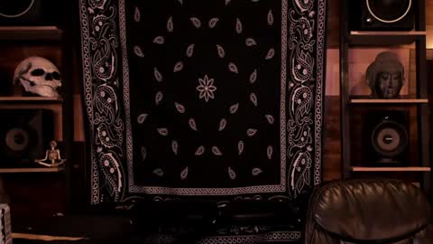 Smokey915 online show from 01-08-25, 06:09