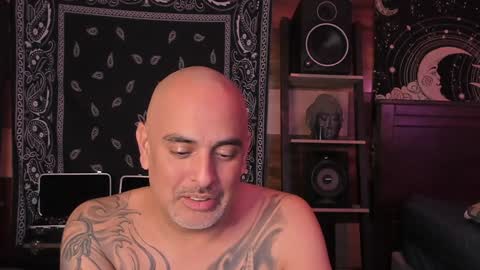 Smokey915 online show from 01-11-25, 05:41