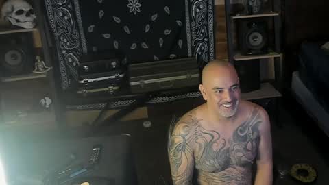 Smokey915 online show from 01-15-25, 03:43