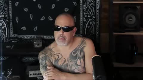 Smokey915 online show from 02-16-25, 05:15