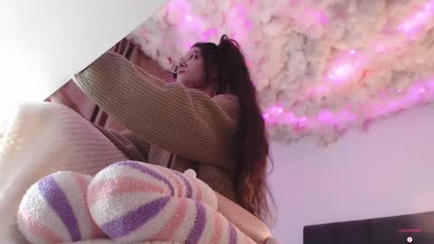 Snapshot of smolsonja chatting on 03-10-25, 10:13 Sonja online show from 03-10-25, 10:13