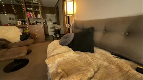 Carolina online show from 03-03-25, 01:31