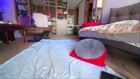 Carolina online show from 03-12-25, 09:13