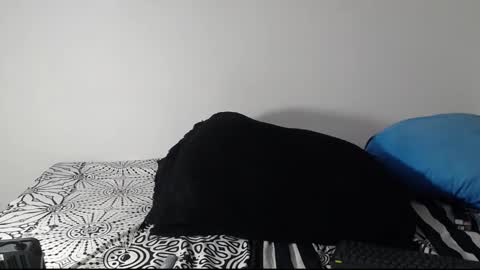 Snapshot of smooke_skinny chatting on 10-19-25, 08:42 Daniel Aston online show from 10-19-25, 08:42